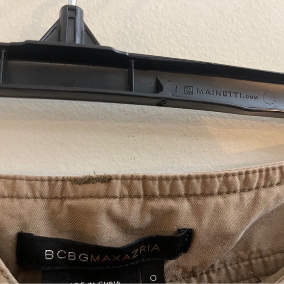 Y2K BCBGMaxAzria Embroidered Tan Cargo Pants Casual Skater School - Picture 4 of 9